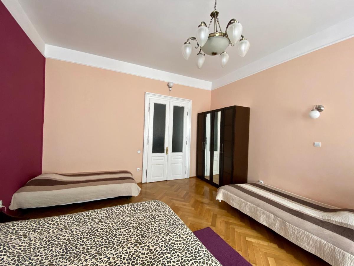 Casa Balcescu Hotel Brasov Ngoại thất bức ảnh